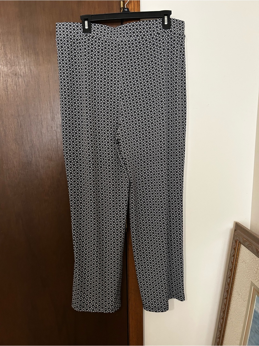 Karen Kane Black and White Geometric Wide-Leg Pants